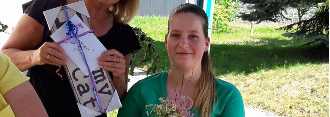 Julia Schwarz - Auszubildende des Pflegedienst Schwester Antje Munzert meistert erfolgreich das Staatsexamen